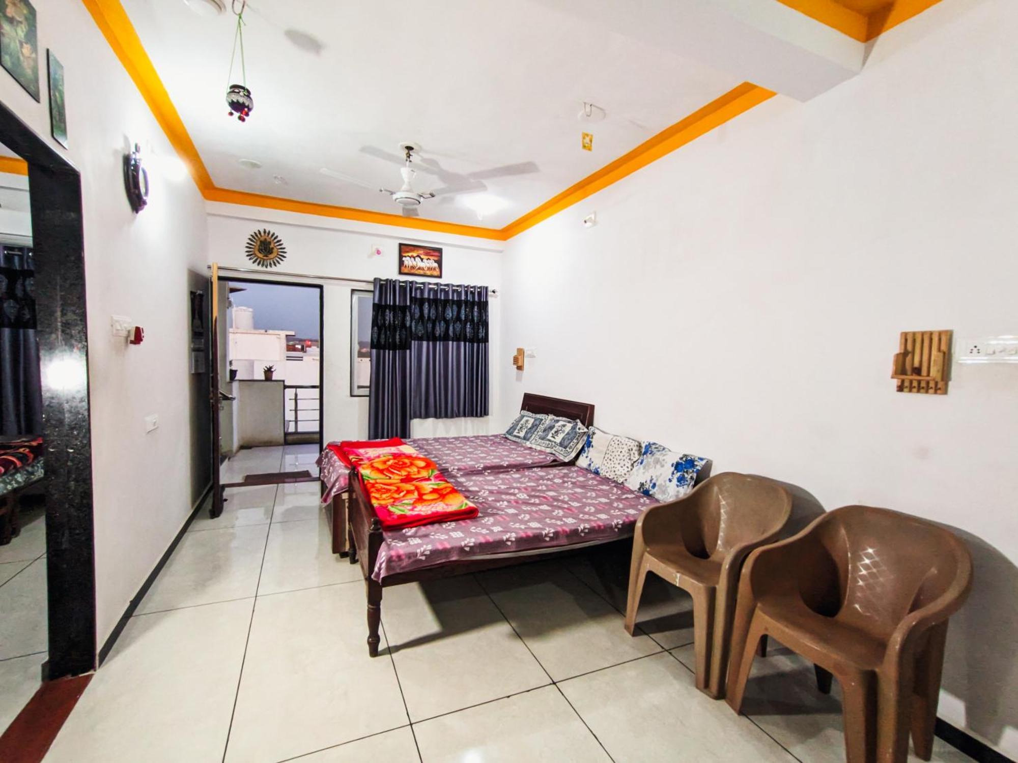Bhavya Homestay Garudeshwar Esterno foto