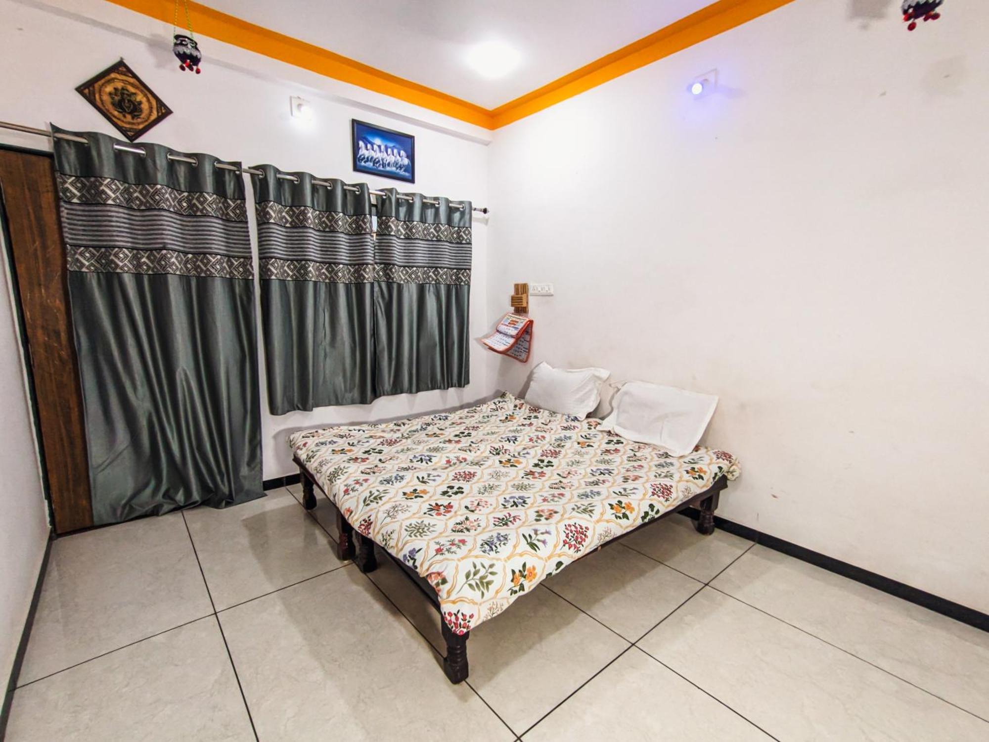 Bhavya Homestay Garudeshwar Esterno foto