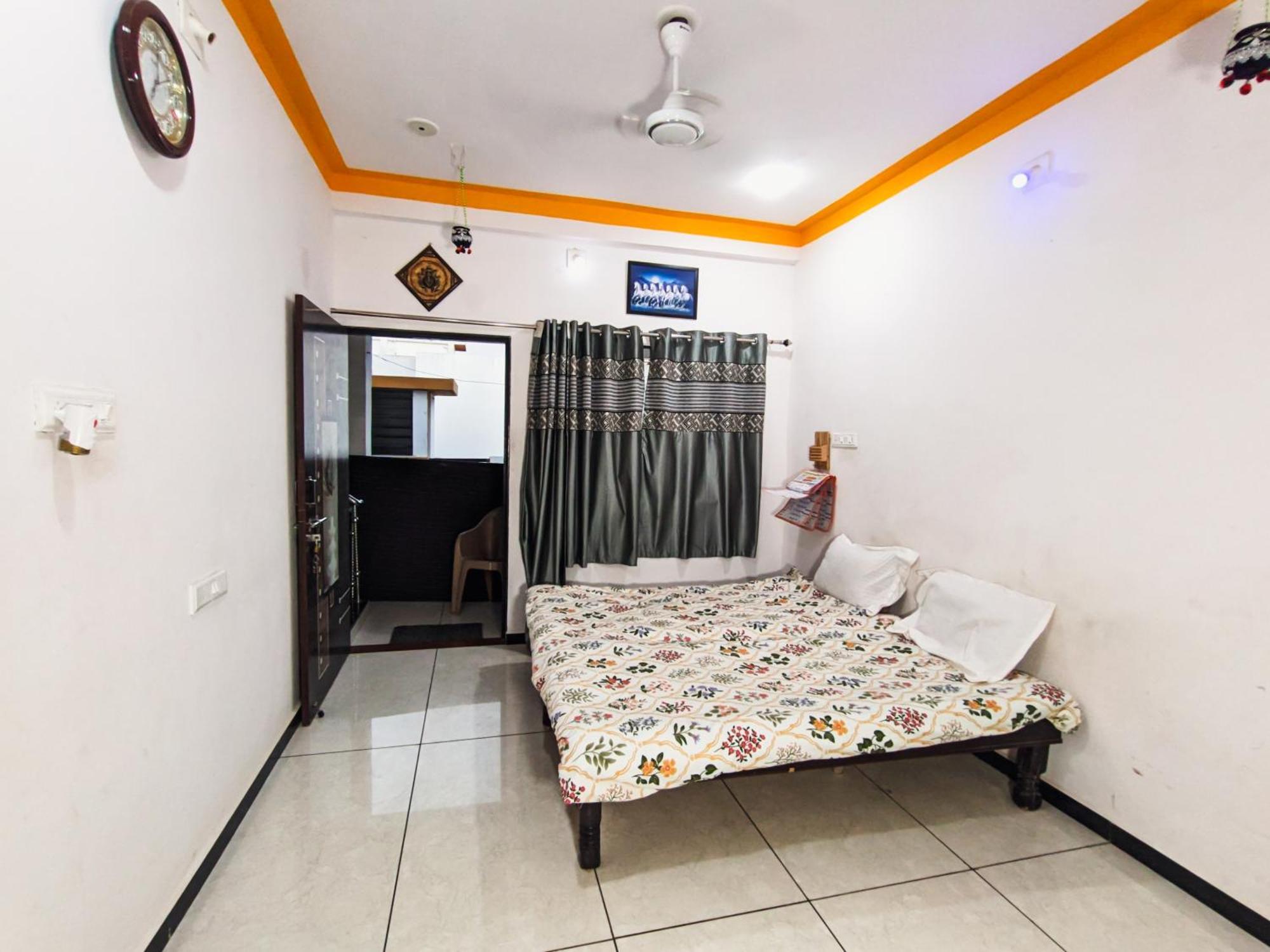 Bhavya Homestay Garudeshwar Esterno foto